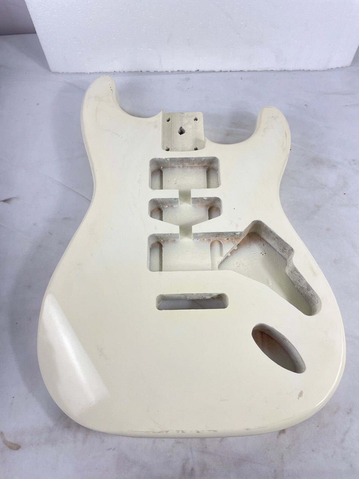 White Poplar Wood Guitar Body Fit Stratocaster Strat