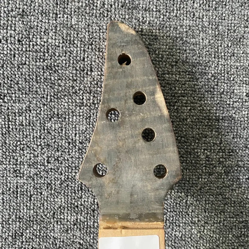 Electric Guitar Maple Wood Neck and Maple Fingerboard
