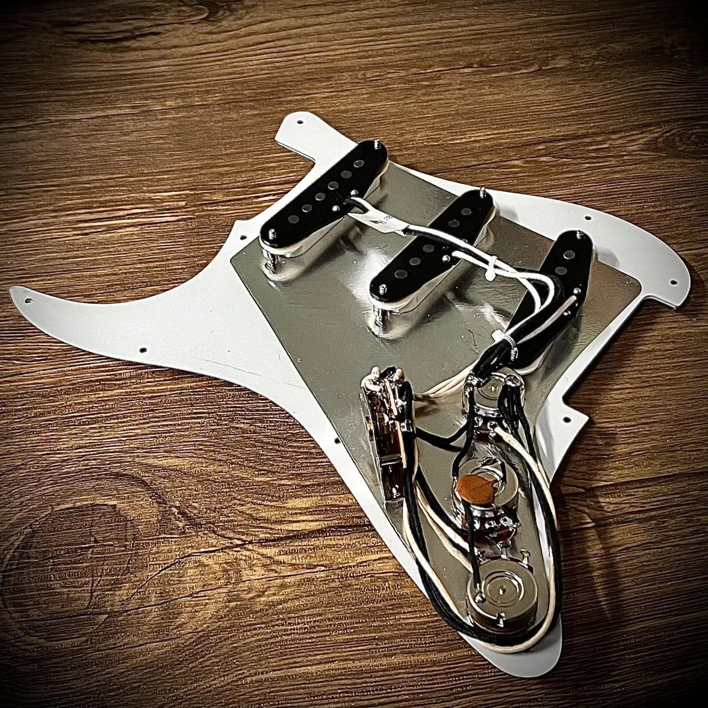 SSS White Guitar Prewired Loaded Pickguard with Alnico Pickups Fit Str