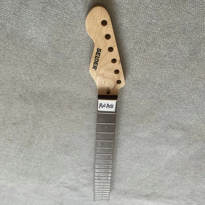 Left Handed Electric Guitar Maple Neck, Rosewood Fingerboard 22 Frets