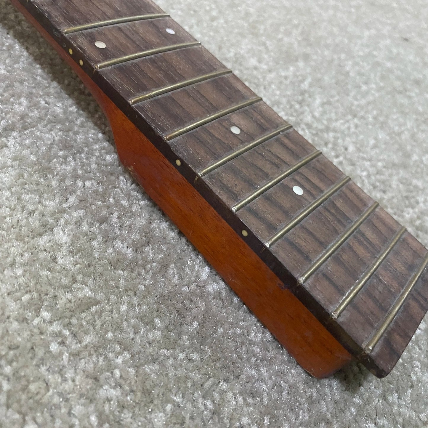 Cruzer Guitar Mahogany Wood Neck, Rosewood Fingerboard 20 Frets
