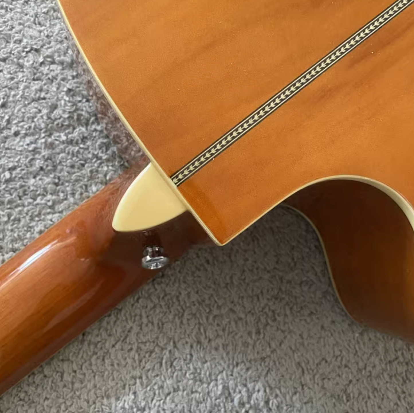 Tagima 5 String Acoustic Electric Bass, Spruce Mahogany Body, Rosewood