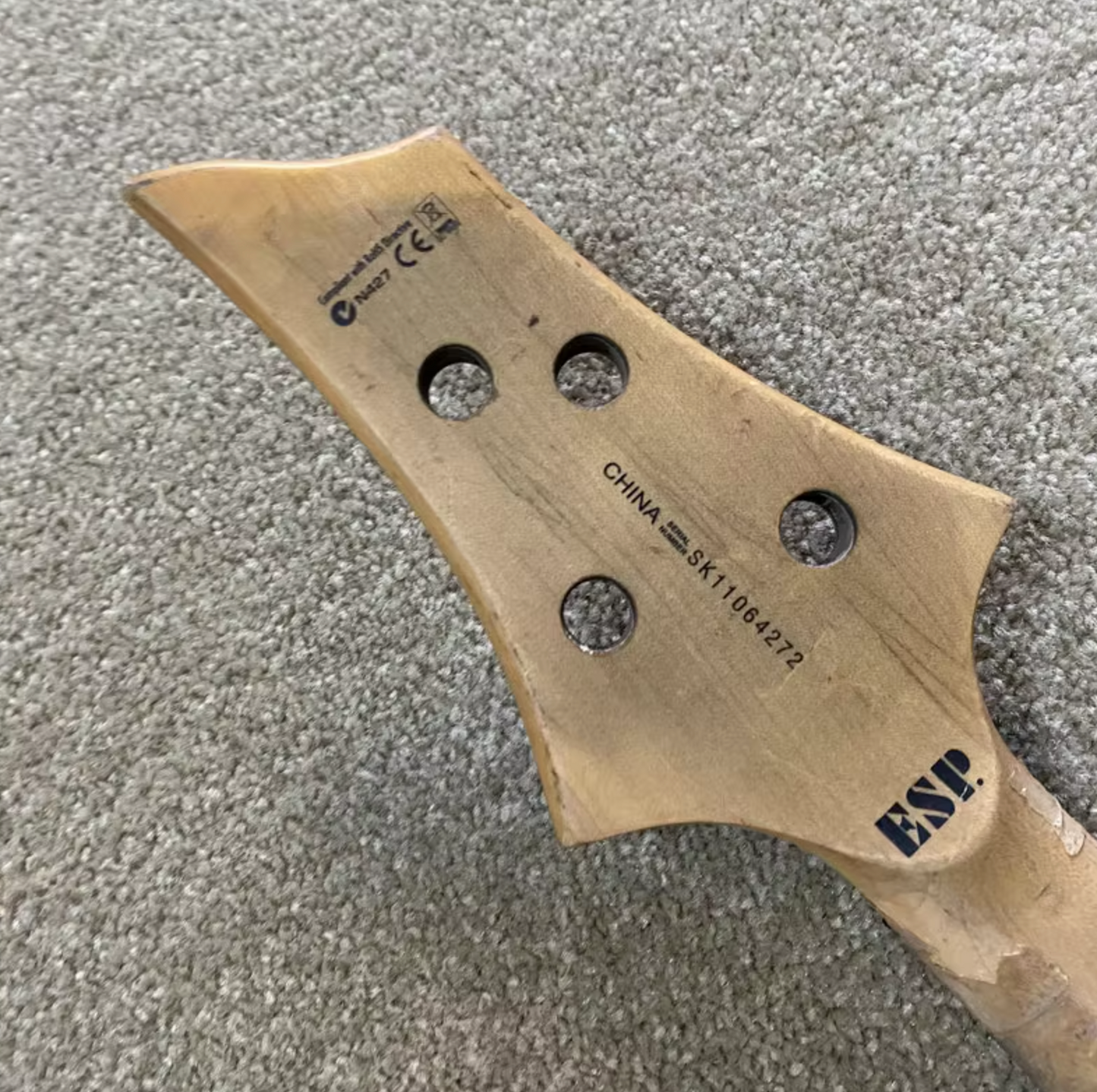 Black Maple Wood 4 String Bass Neck, Rosewood Fretboard 24 Frets
