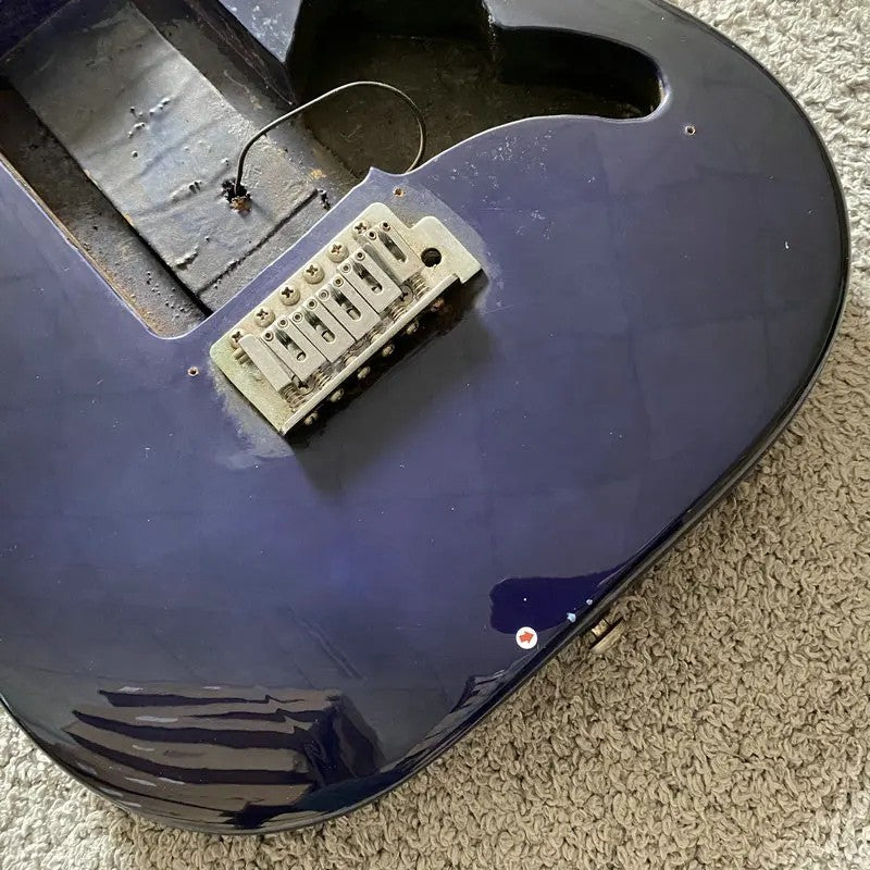 Blue Electric Guitar Basswood Body, Maple Neck, Rosewood Fingerboard