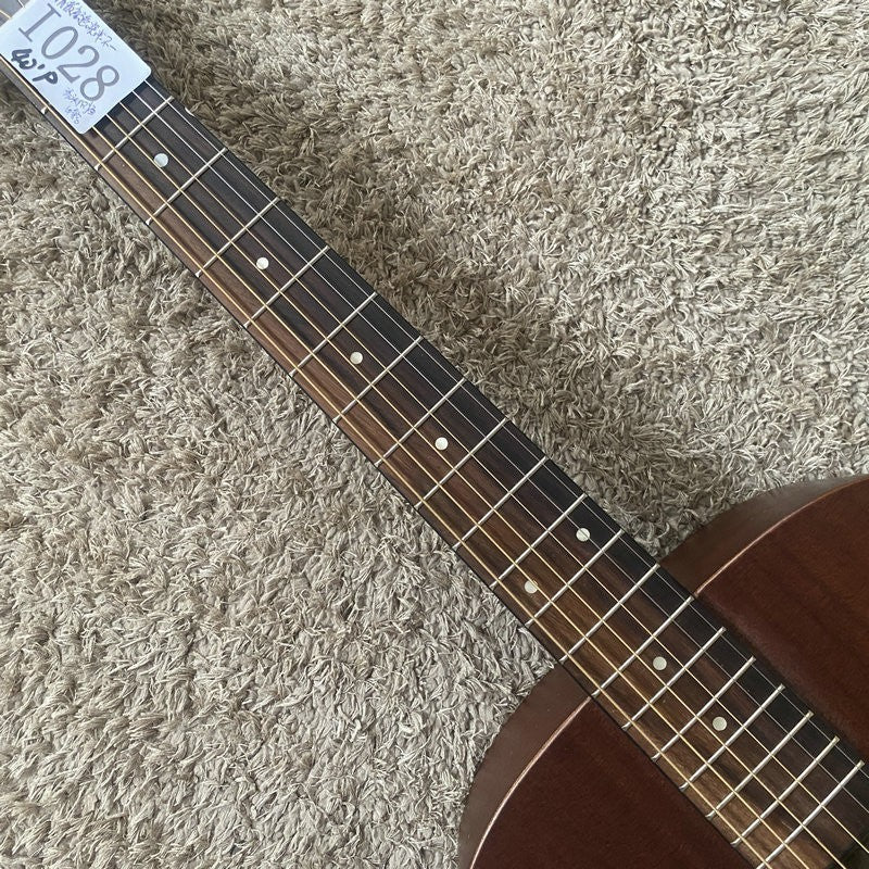 40 Inch Acoustic Guitar, Mahogany Body and Neck, Rosewood Fingerboard