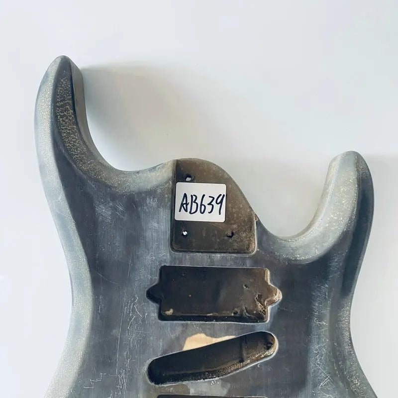 Black Solid Basswood Guitar Double Cutaway Body