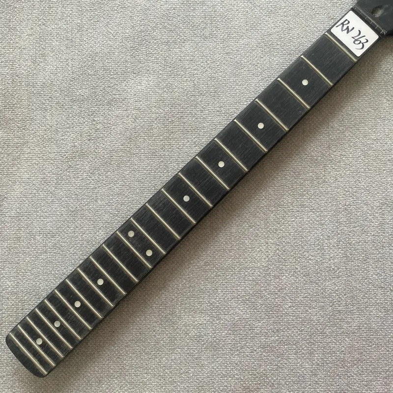 Left Hand Harley Benton Guitar Maple Neck, Rosewood 22 Frets Fingerboa