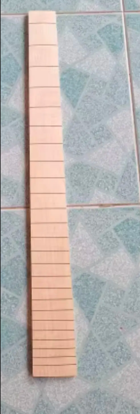 24 Frets Maple Wood Electric Guitar Fingerboard Neck, 648MM Scale Leng