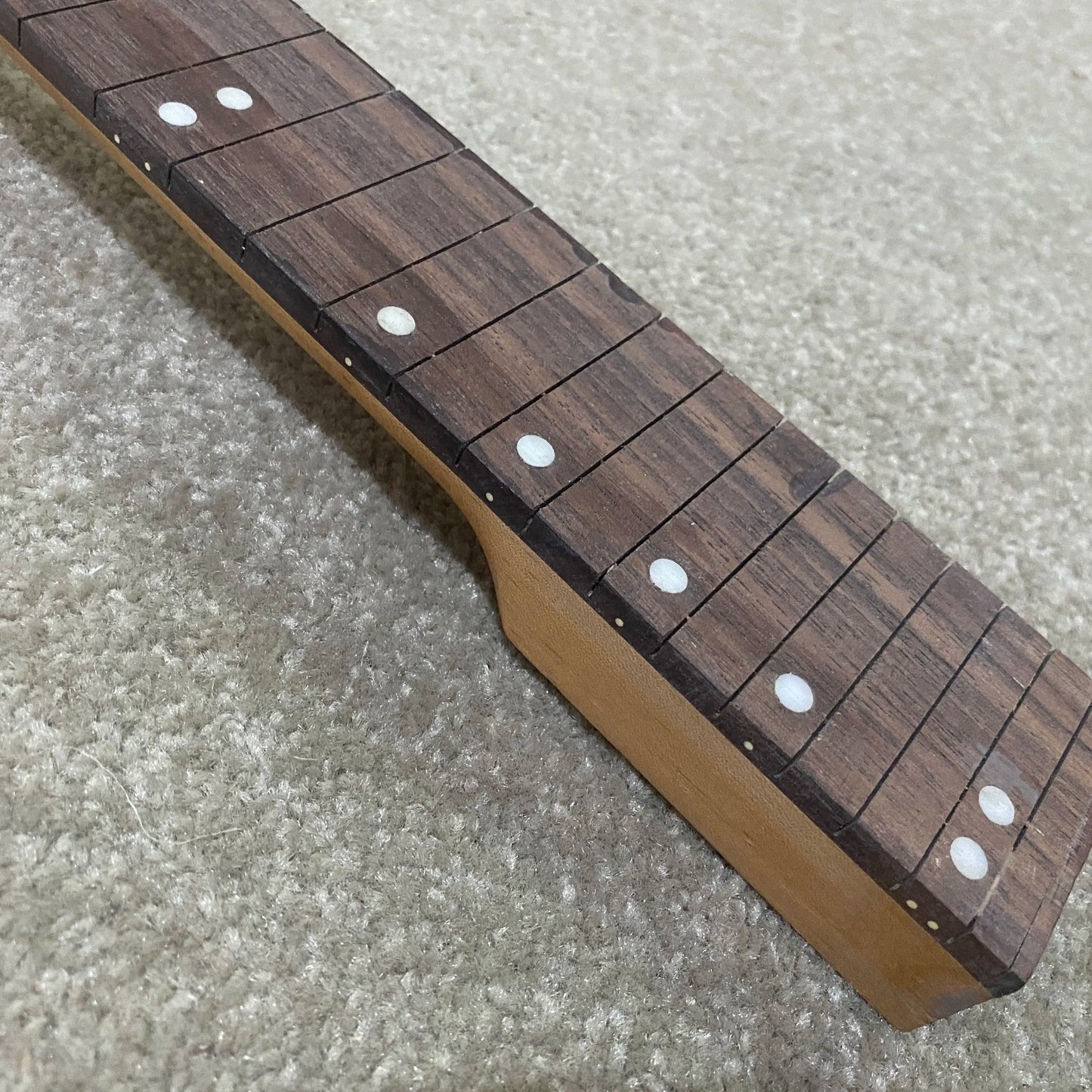 Maple Wood Guitar Neck, 24 Frets Rosewood Fingerboard