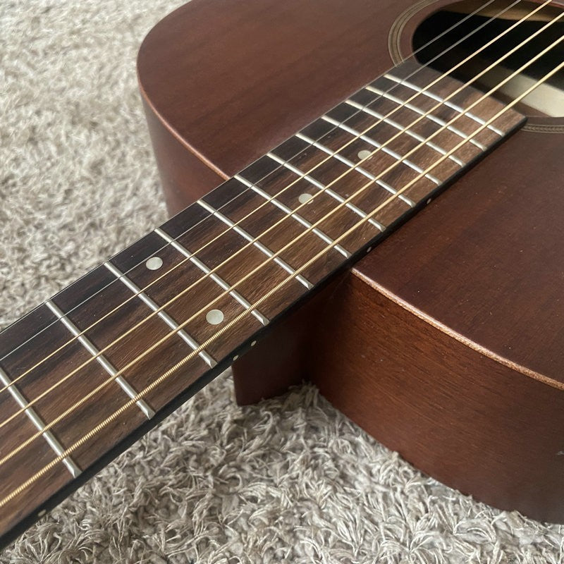 40 Inch Acoustic Guitar, Mahogany Body and Neck, Rosewood Fingerboard