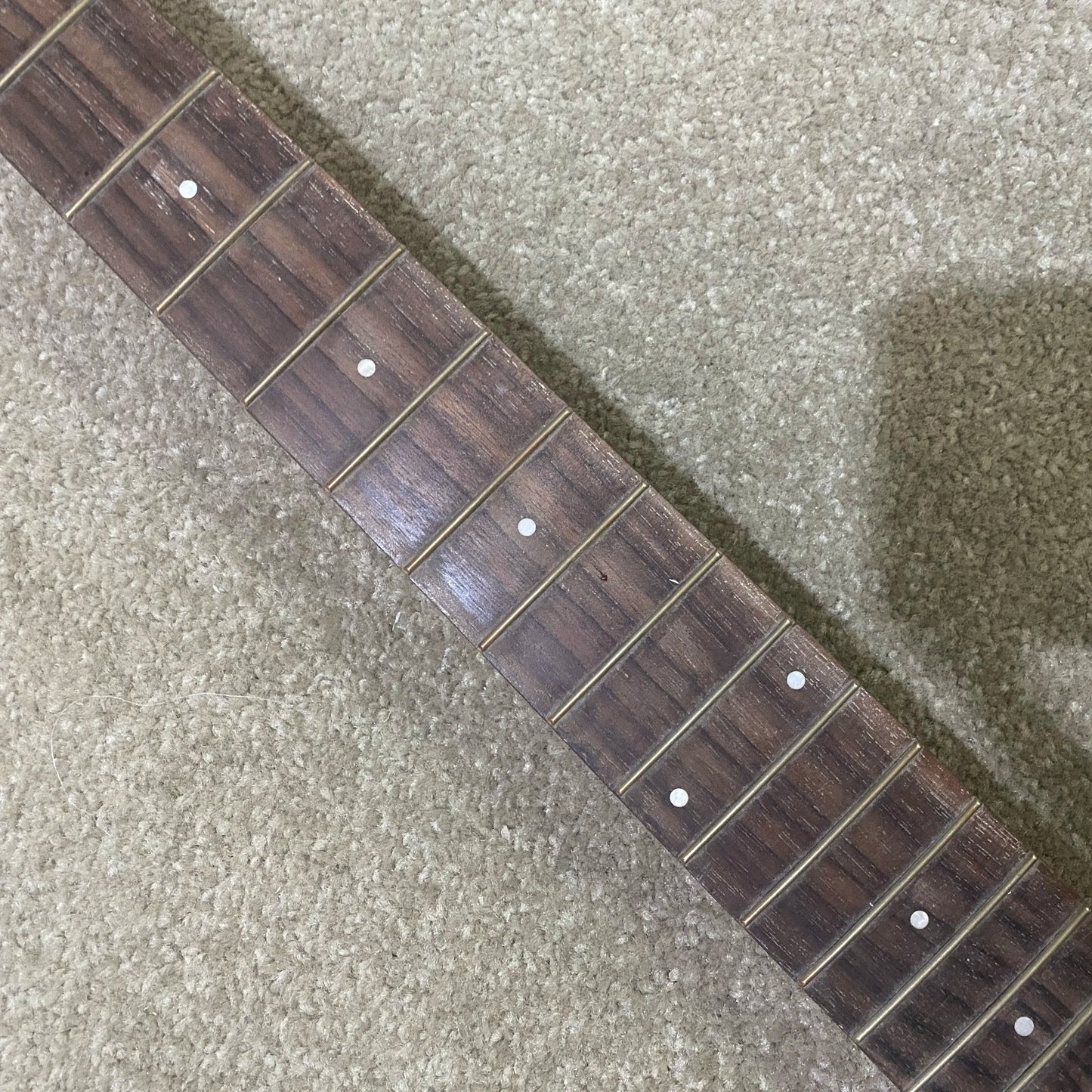 Cruzer Guitar Mahogany Wood Neck, Rosewood Fingerboard 20 Frets