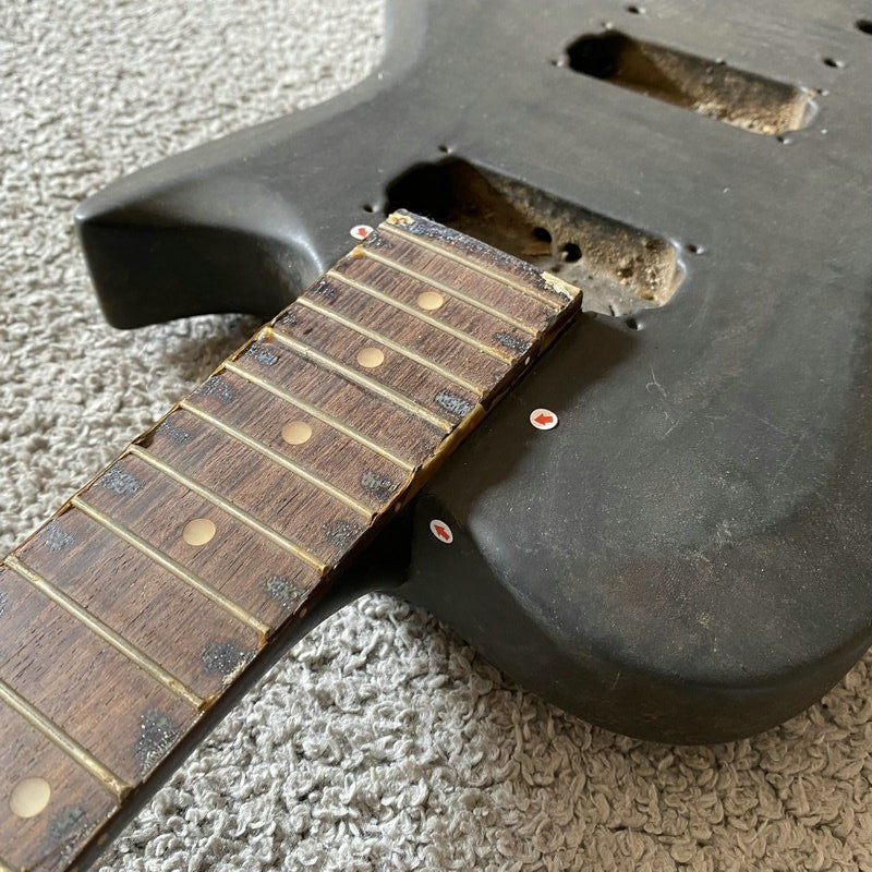 Ibanez GIO Electric Guitar, Solid Mahogany Body and Neck, Rosewood Fin