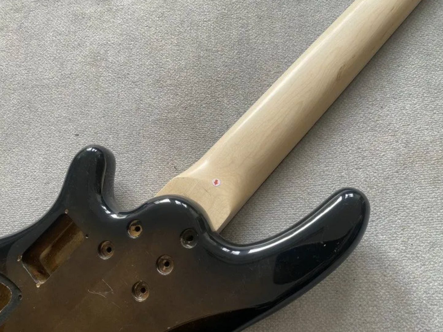 5 String Electric Bass Basswood Sunburst Body, Maple Neck, Rosewood Fr