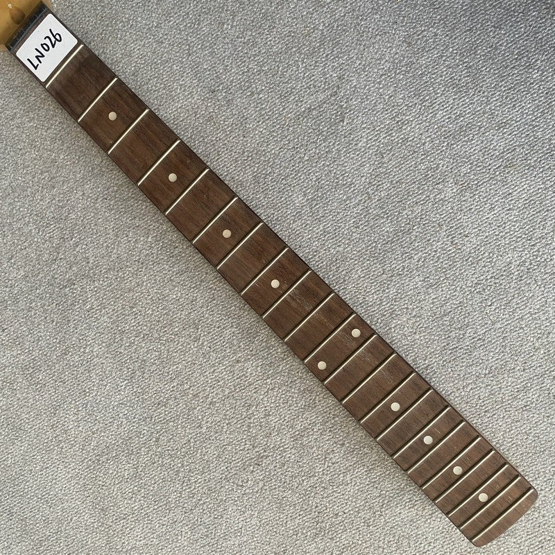 Roxy Guitar Maple Wood Neck, Rosewood 22 Frets Fingerboard