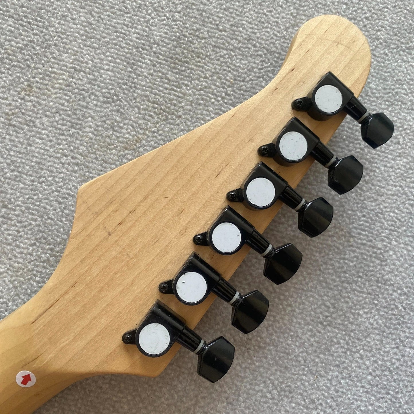Guitar Maple Wood Neck, 22 Frets Rosewood Fretboard with Black Machine