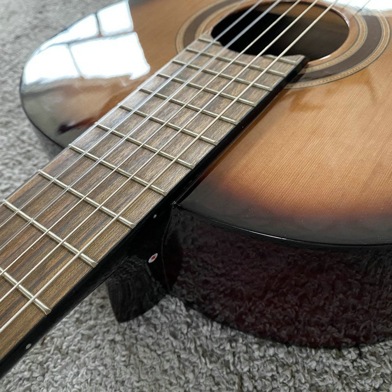 39 Inch Sunburst Classical Guitar, Spruce Top Body, Mahogany Neck