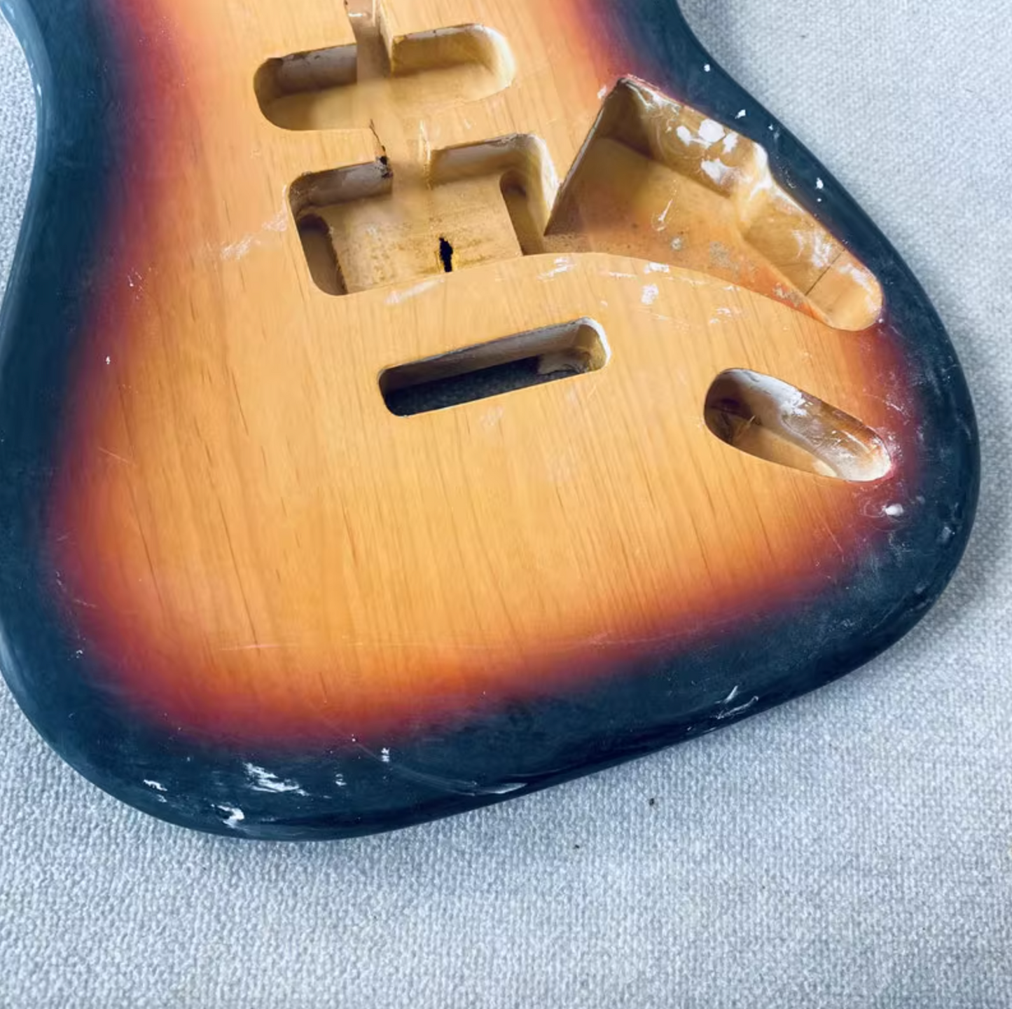 Alder Wood Top HSS Sunburst Guitar Basswood Body Fit Stratocaster Stra
