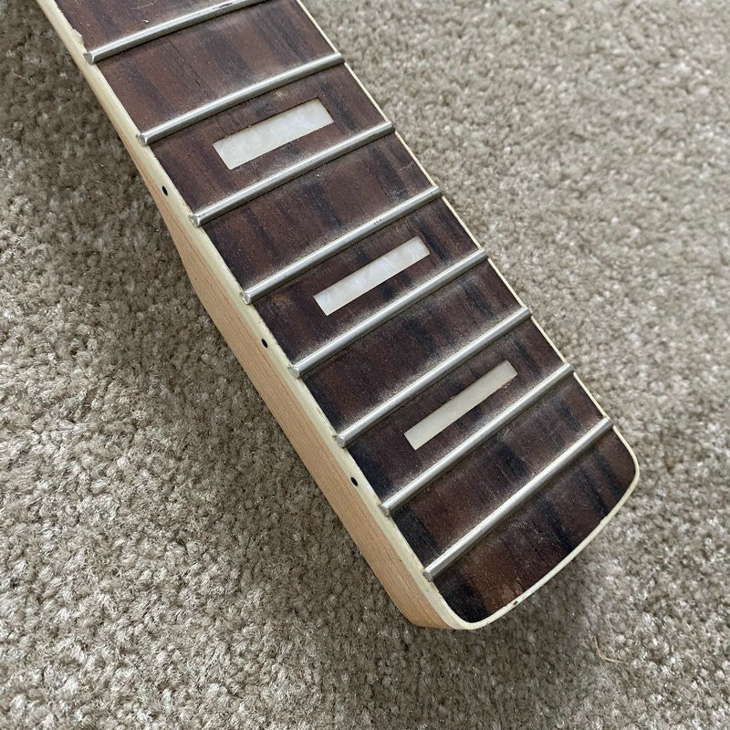 Harley Benton 4 String Bass Maple Neck, 20 Frets Fingerboard Fit Jazz