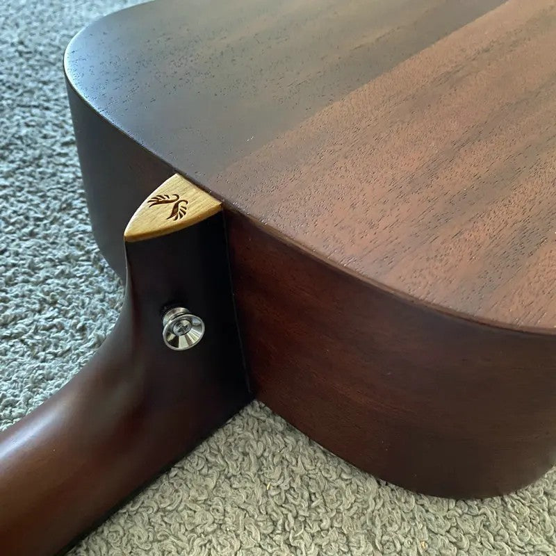 38" Acoustic Guitar, Solid Spruce Top Body, Mahogany Sides, Rosewood F