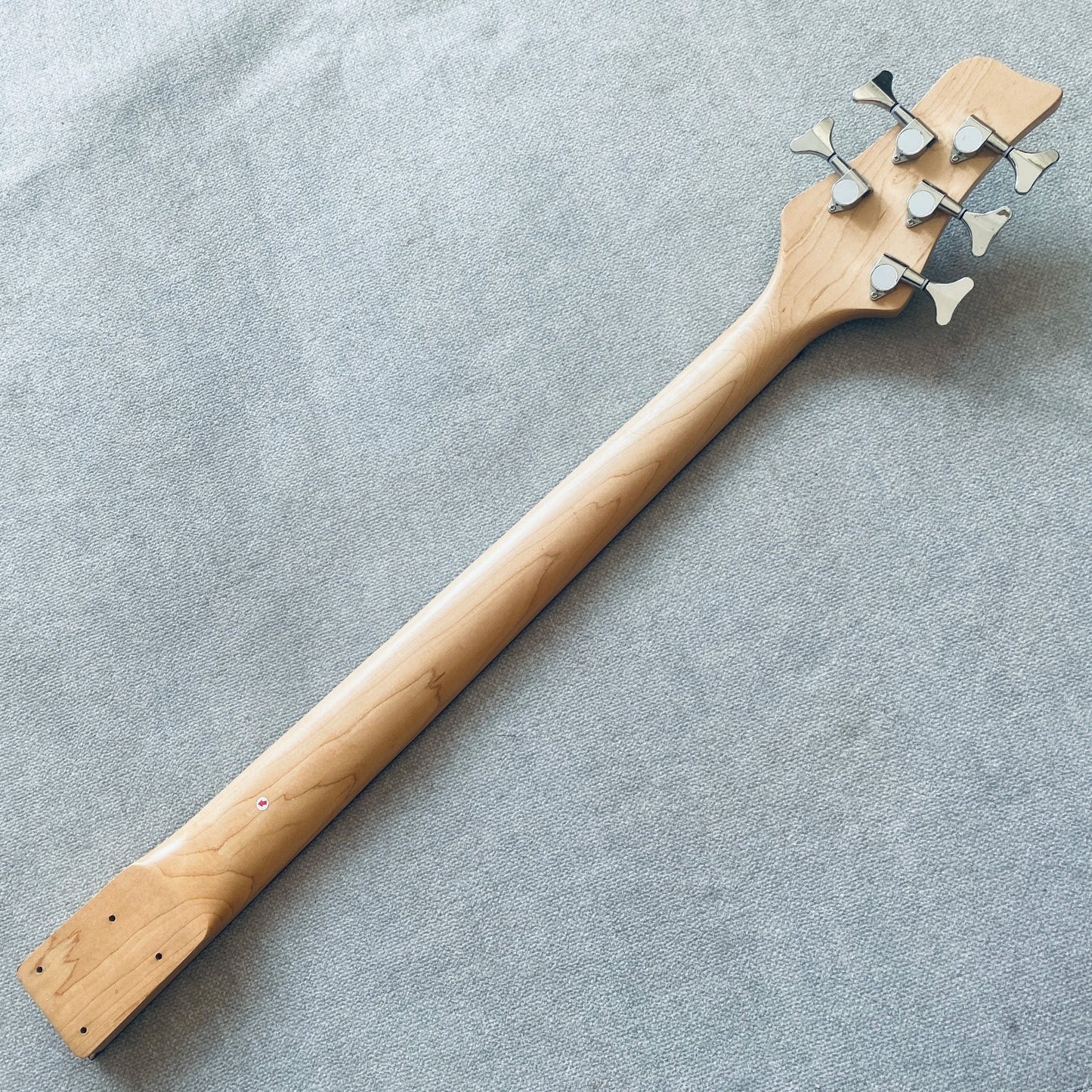 Babilon 5 String Bass Maple Neck, Rosewood Fingerboard 22 Frets
