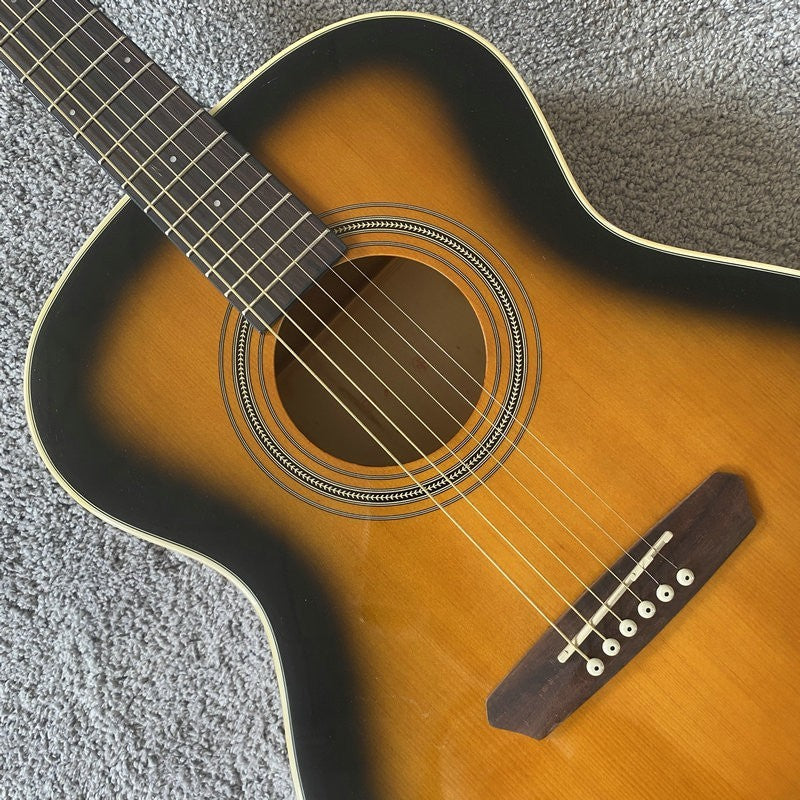 40 Inch Acoustic Guitar in Sunburst, Spruce Top Mahogany Body, Rosewoo