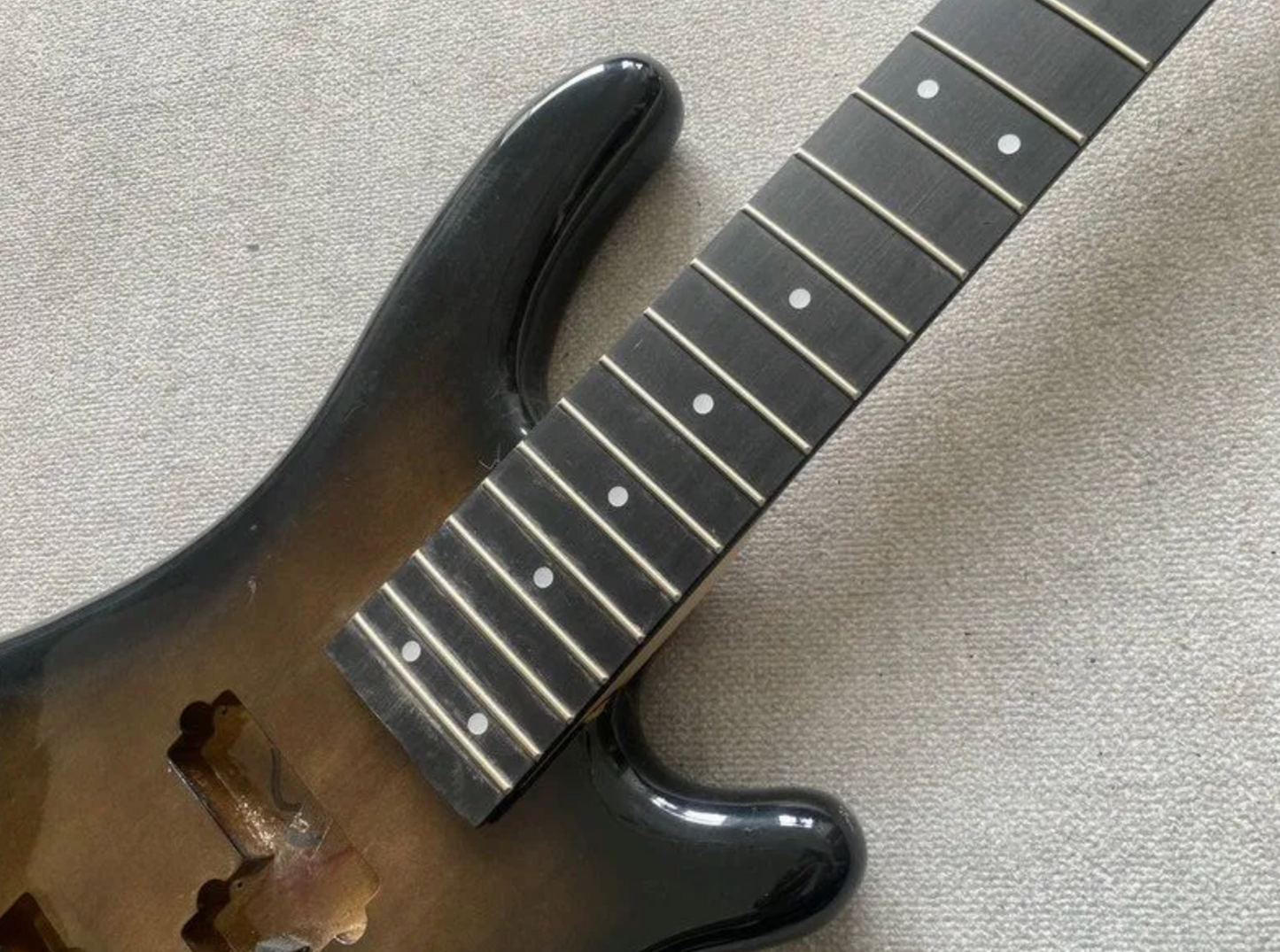 5 String Electric Bass Basswood Sunburst Body, Maple Neck, Rosewood Fr