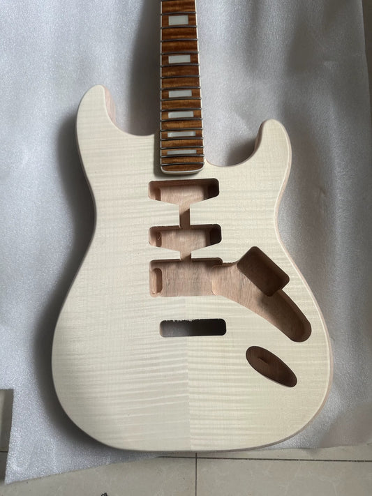 Tiger Maple Top Guitar Mahogany Body with Flamed Tiger Maple Neck