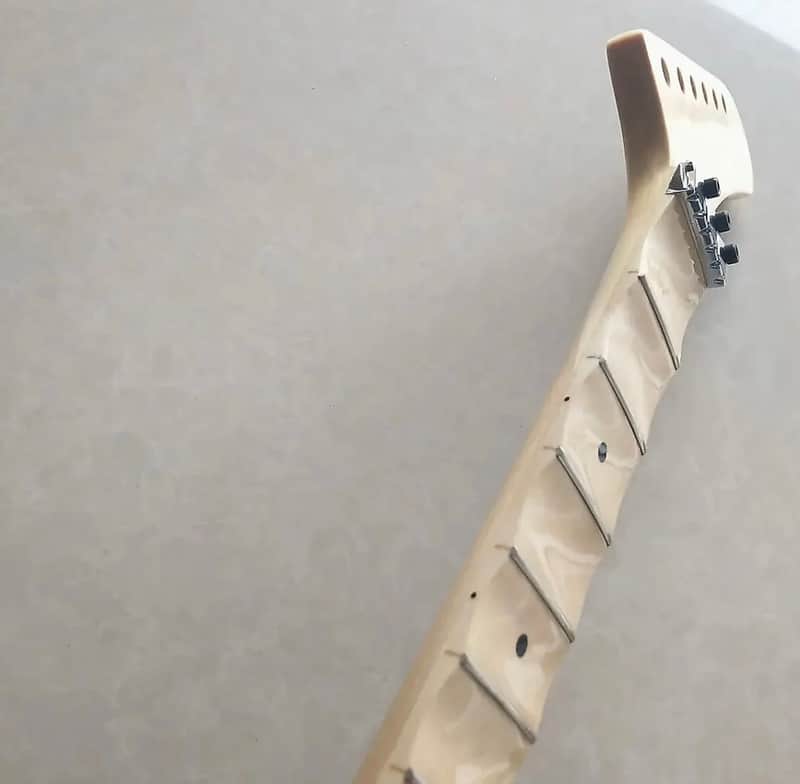 Banana Headstock Guitar Maple Wood Neck with Scalloped Fingerboard Fretboard