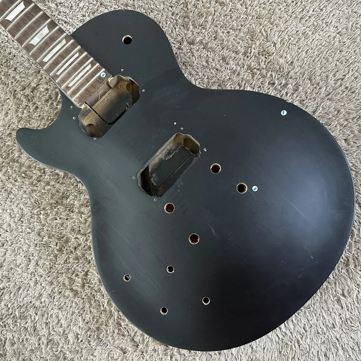 Harley Benton LP electric guitar, unfinished, no accessories, left-hand/reverse-hand DIY, black with minor flaws.
