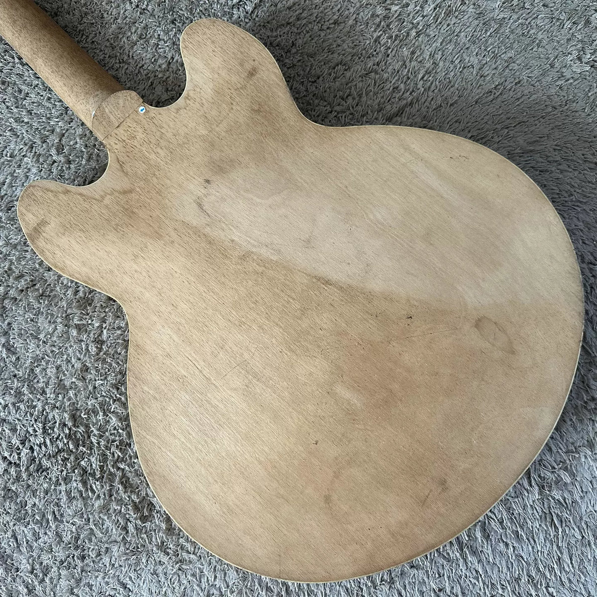 Maple Water Ripple Grain 335 Slim Semi-Hollow Jazz Electric Guitar, F-Hole, 22 Pieces in Stock