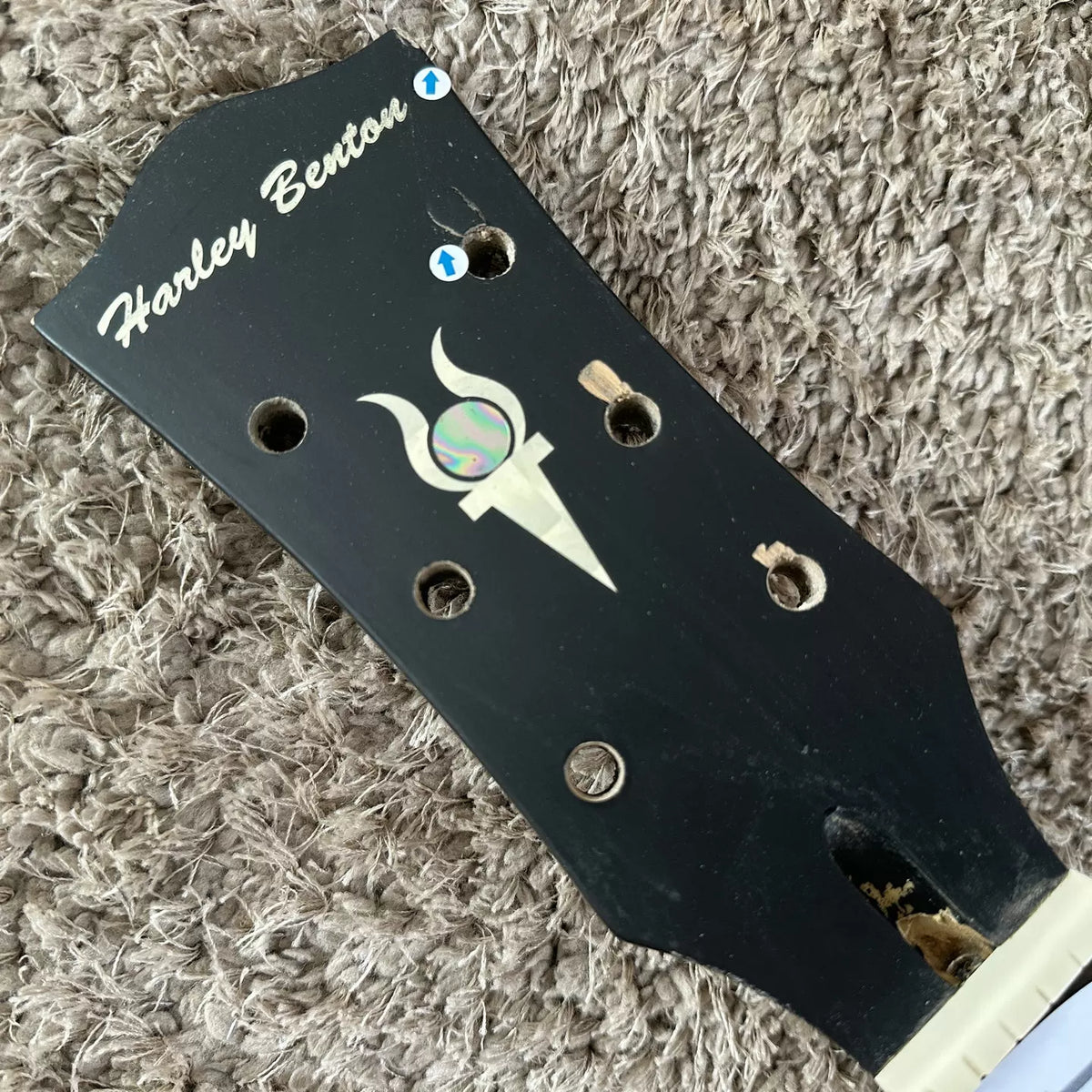 Harley Benton LP electric guitar, unfinished, no accessories, left-hand/reverse-hand DIY, black with minor flaws.