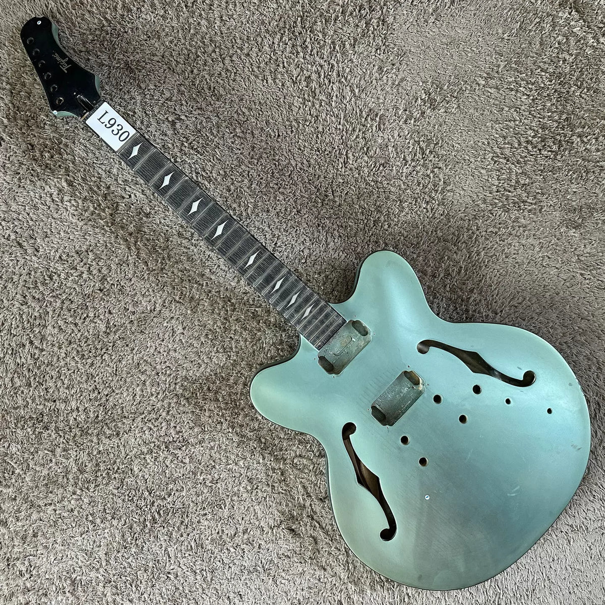 Ultra-thin Semi-hollow Jazz Electric Guitar, Semi-finished Product, Metallic Green, F-hole, Minor Imperfections