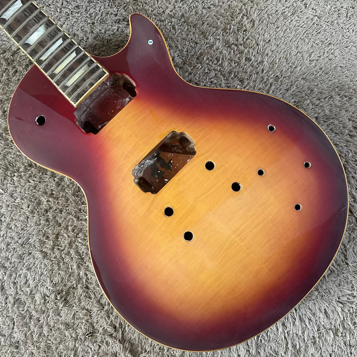 Stock LP electric guitar, maple, tiger stripe, mahogany, semi-finished product, no accessories, DIY, gradient color, minor flaws.