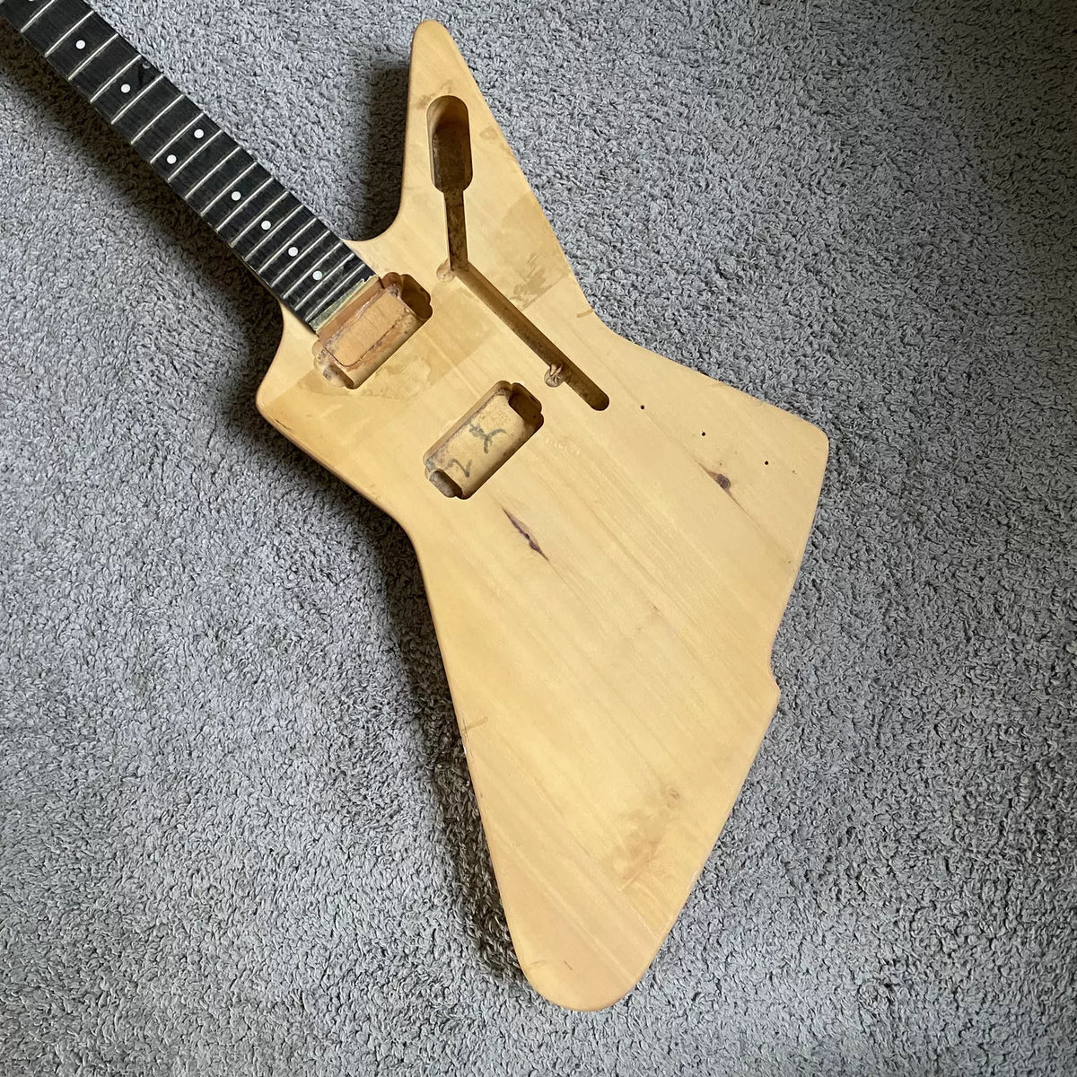 Explorer Electric Guitar 22 Frets Set, No Accessories, DIY Assembly, Made in Taiwan, Leftover Stock