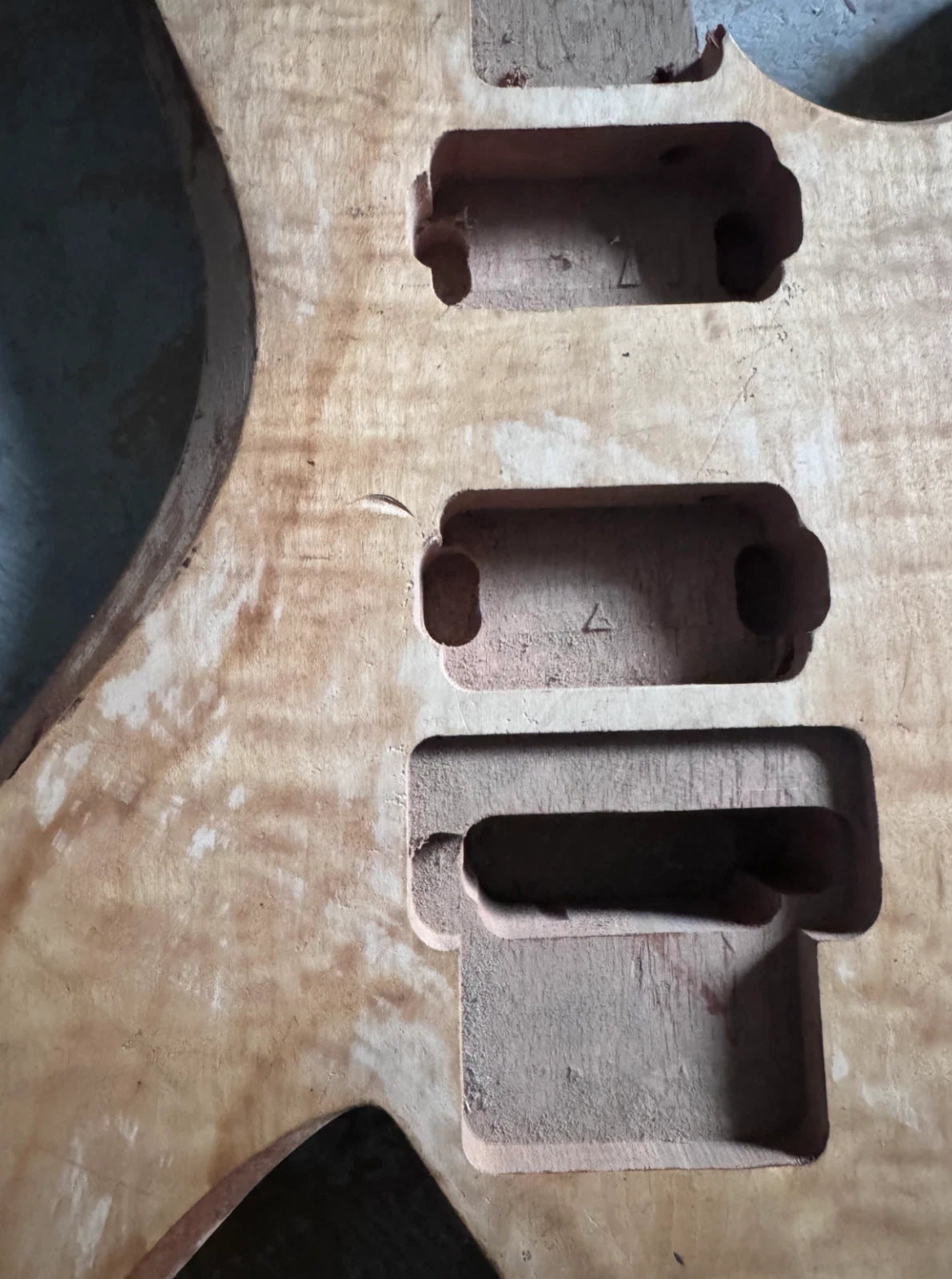 Mahogany Wood Guitar Body with Quilted Maple Top BICH DIY Project