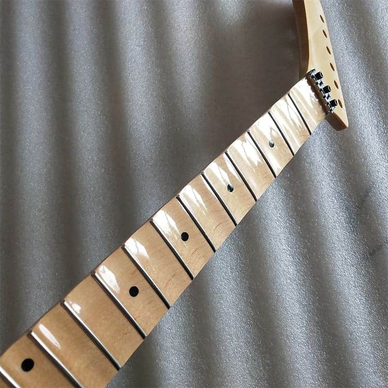 Reversed Banana Head Guitar Maple Wood Neck, 22 Frets Fingerboard