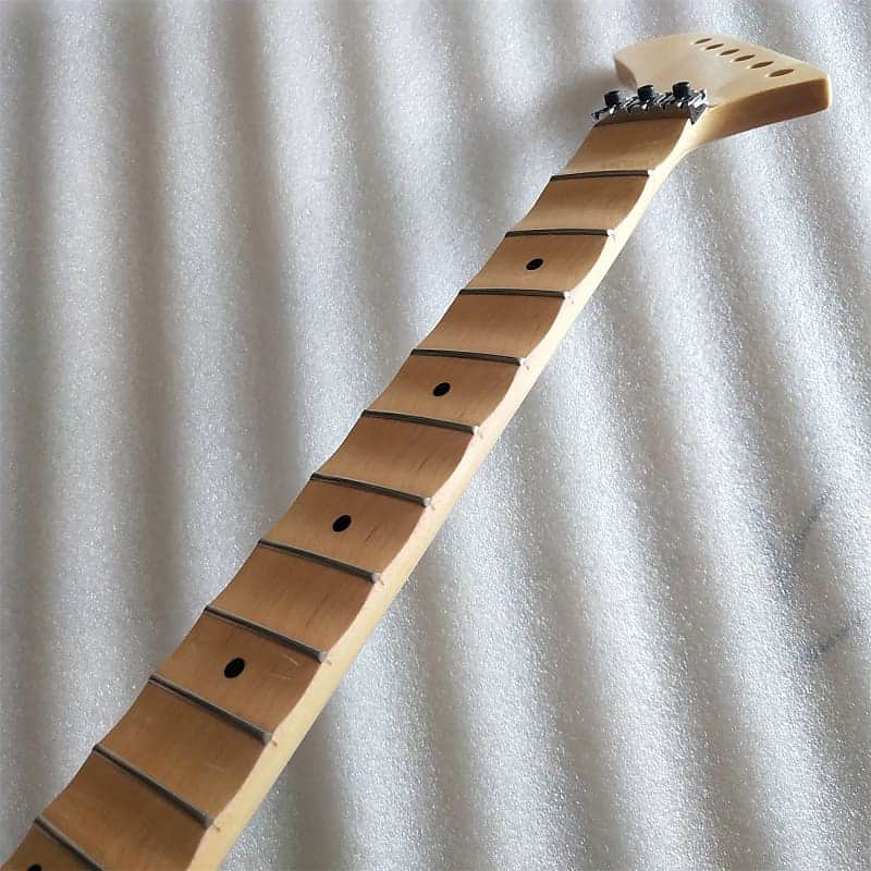 Reversed Banana Head Guitar Maple Wood Neck, 22 Frets Fingerboard