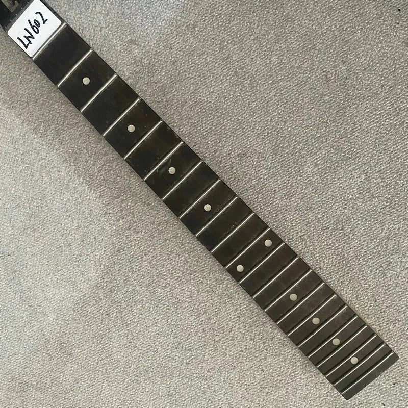 Washburn Mini Short Scale Guitar Maple Neck, Rosewood Fingerboard