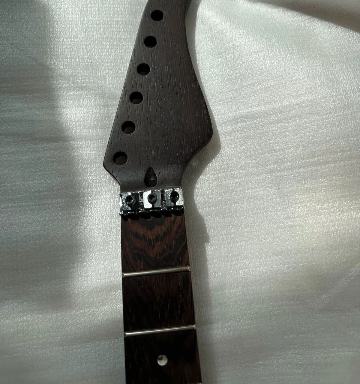 Wenge Wood Guitar Neck with 22-Fret Fingerboard Fretboard