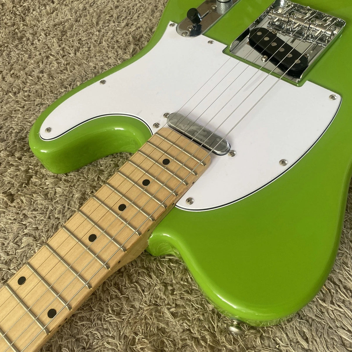Grass Green Electric Guitar, Basswood Body, Maple Neck