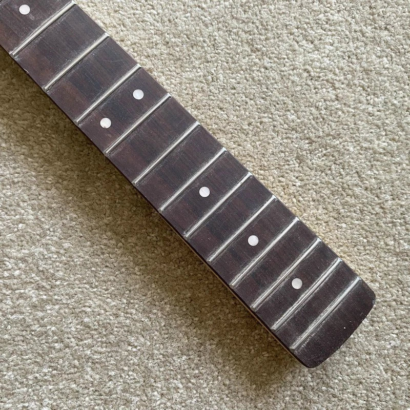 Peavey 4 String Bass Maple Wood Neck, Rosewood Fingerboard, Defected Truss Rod