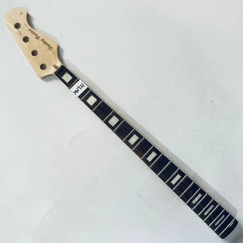 Harley Benton 4 String Bass Maple Neck, Rosewood 20 Frets Fingerboard