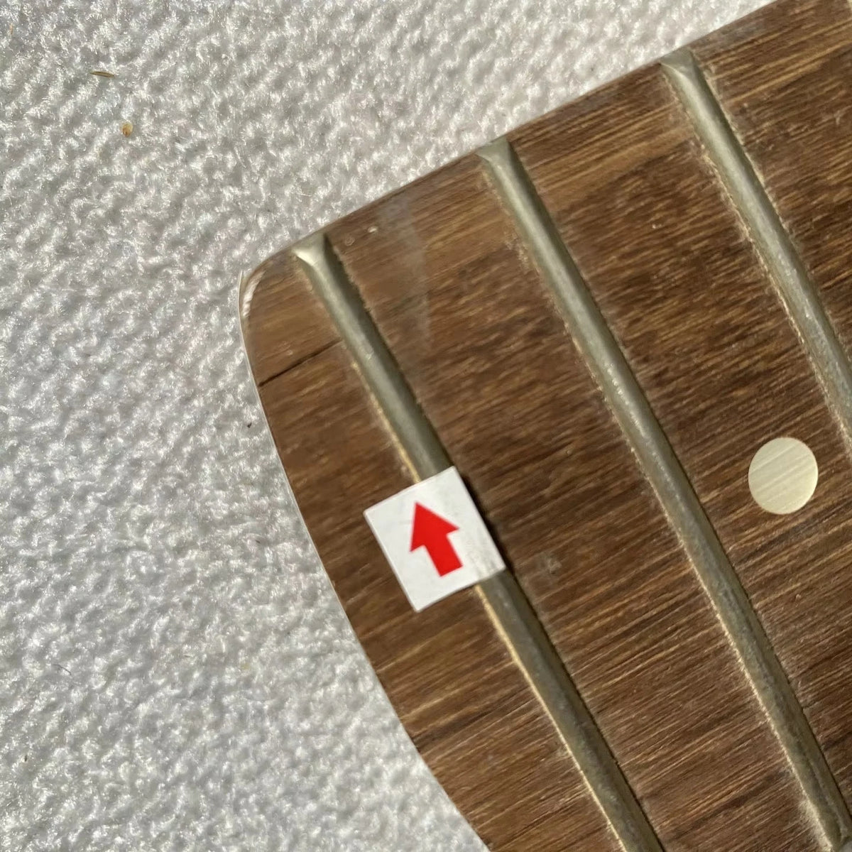5 String Bass Maple Wood Neck, 20 Frets, 3+2 Machine-Head Layout