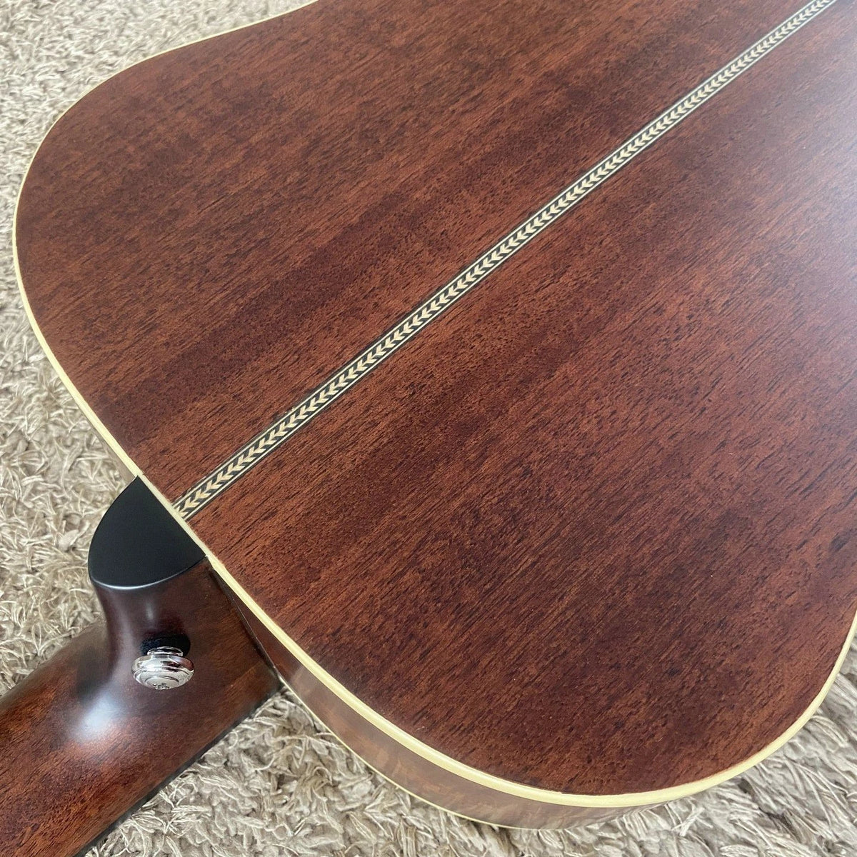 36-Inch Acoustic Guitar, Spruce Top, Rosewood Body