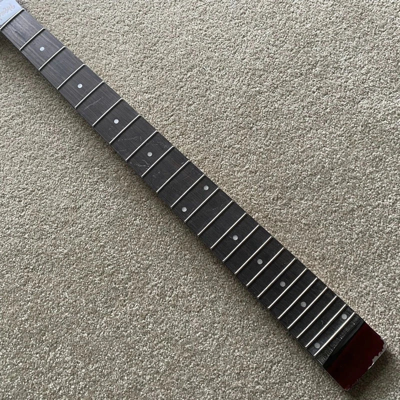 Black 5 String Electric Bass Maple Neck, Rosewood Fingerboard 24 Frets
