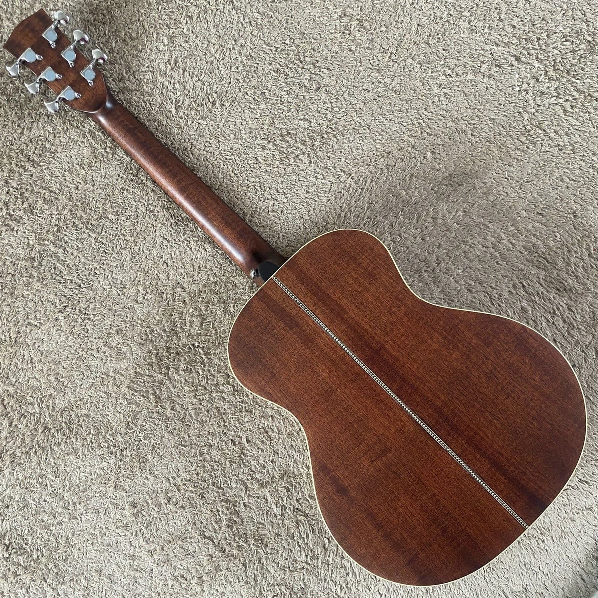 36-Inch Acoustic Guitar, Spruce Top, Rosewood Body