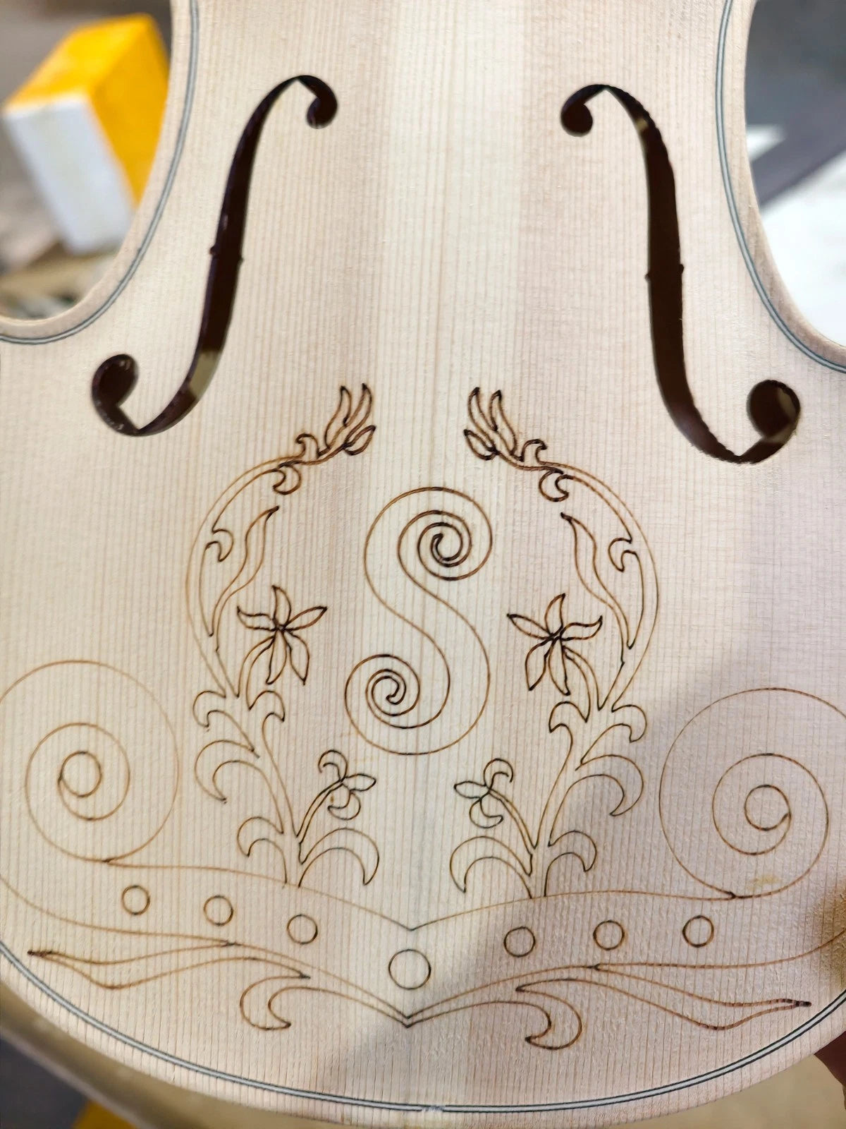 Unfinished 4/4 Violin-Shaped DIY Woodworking Kit