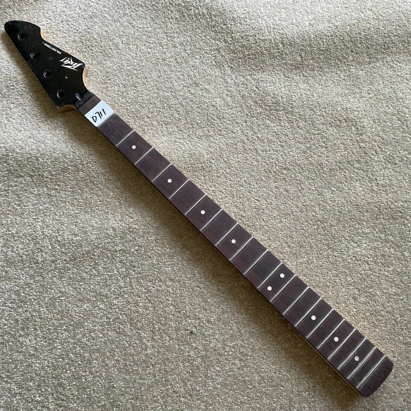 Peavey 4 String Bass Maple Wood Neck, Rosewood Fingerboard, Defected Truss Rod
