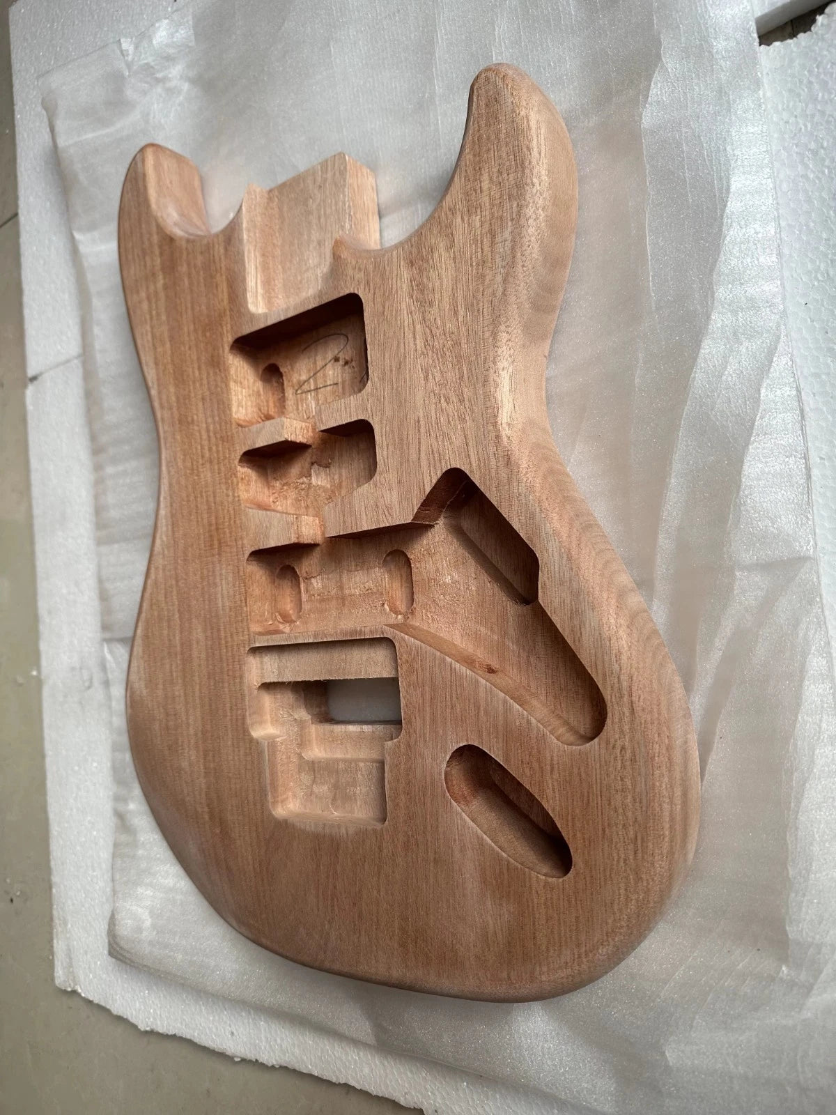 Mahogany Guitar Body, Floyd Rose Route Fit ST