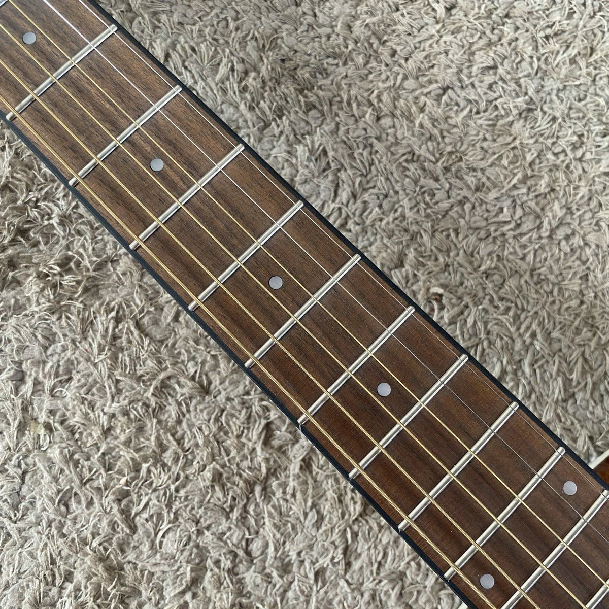 36-Inch Acoustic Guitar, Spruce Top, Rosewood Body